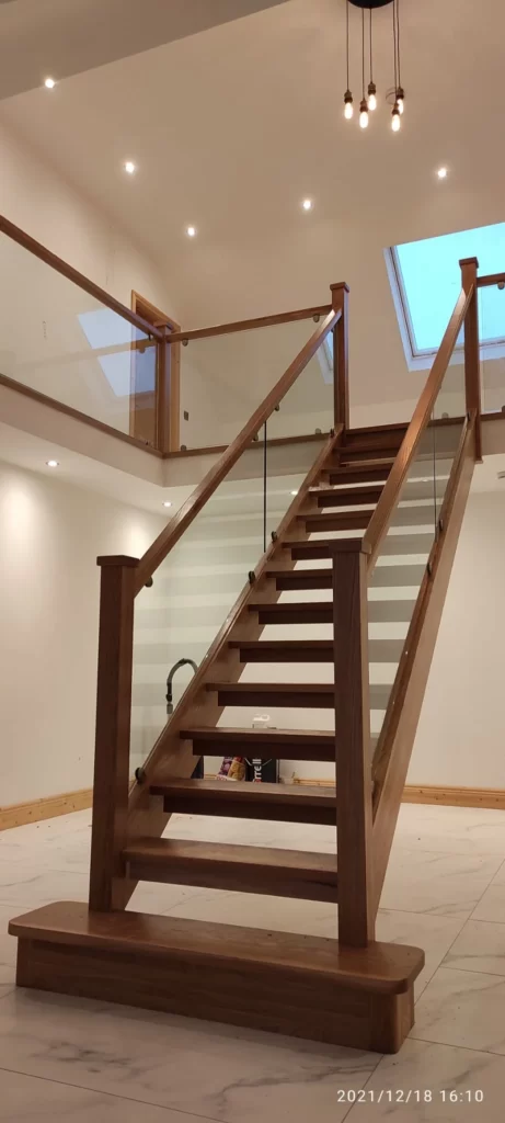Oak Open Riser Staircase - StairsWorld